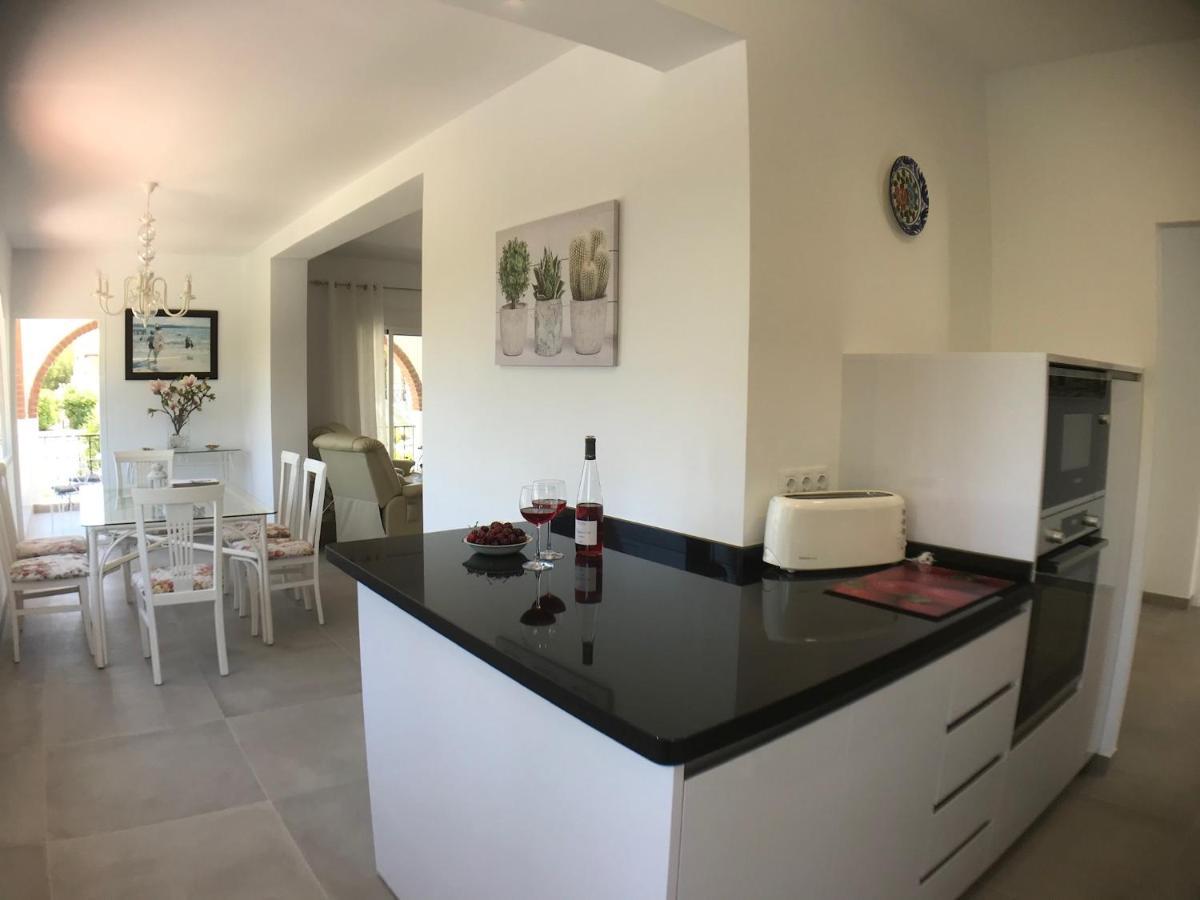 Villa Rafaela 弗里希利亚纳 外观 照片
