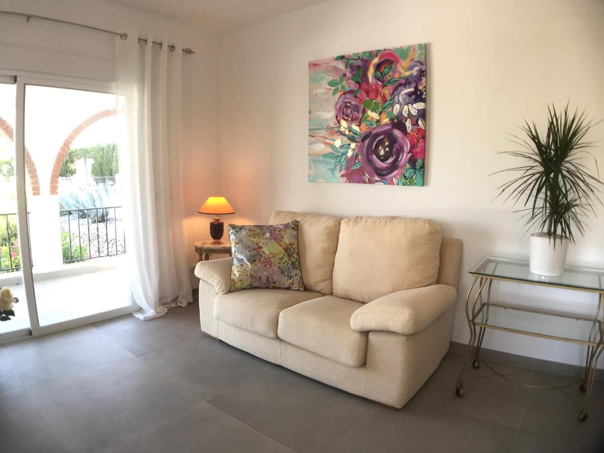 Villa Rafaela 弗里希利亚纳 外观 照片